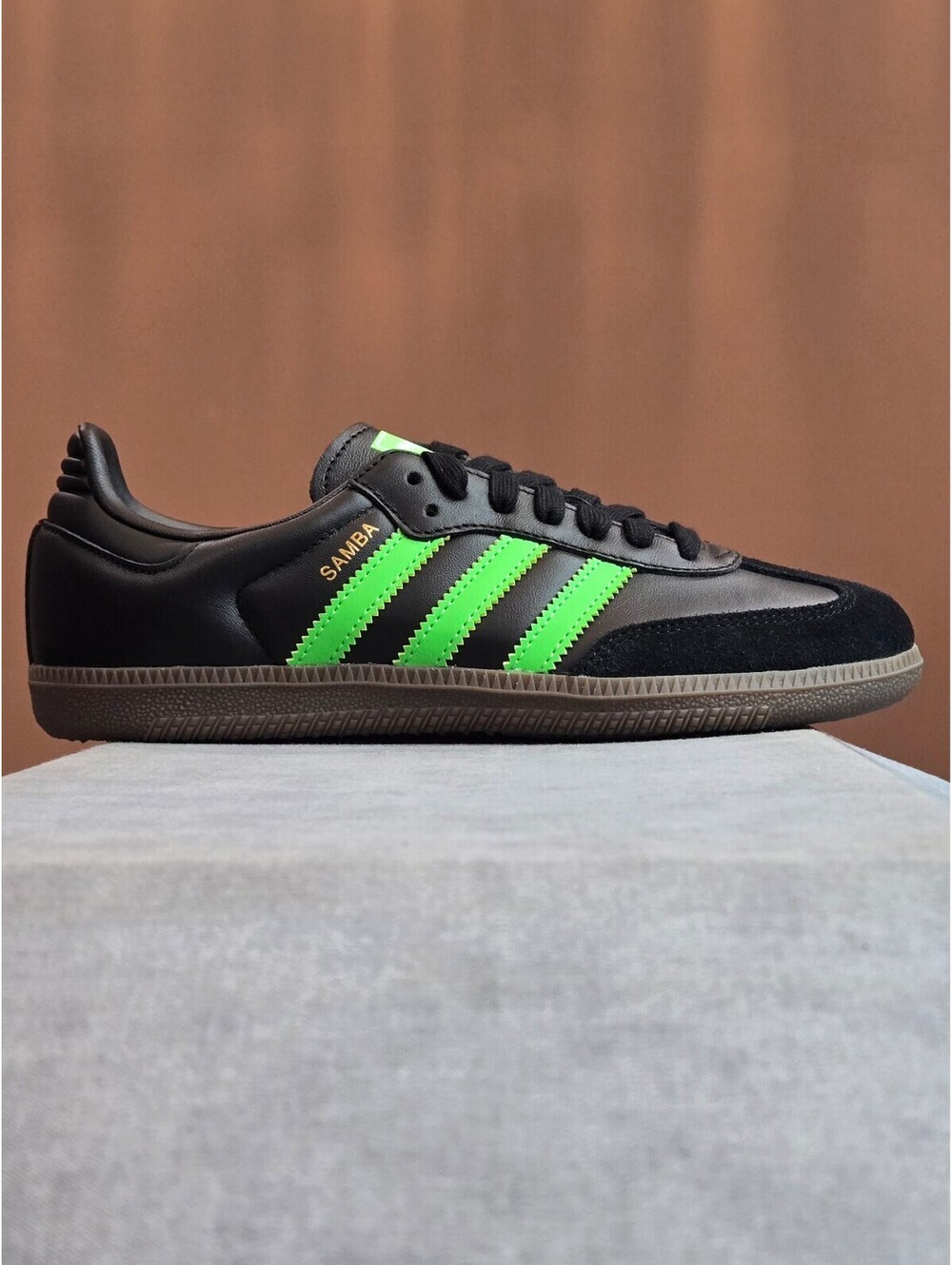 adidas Samba OG - Black / Screaming Green (JR0911) Men's 5 Women's 6 BRAND NEW